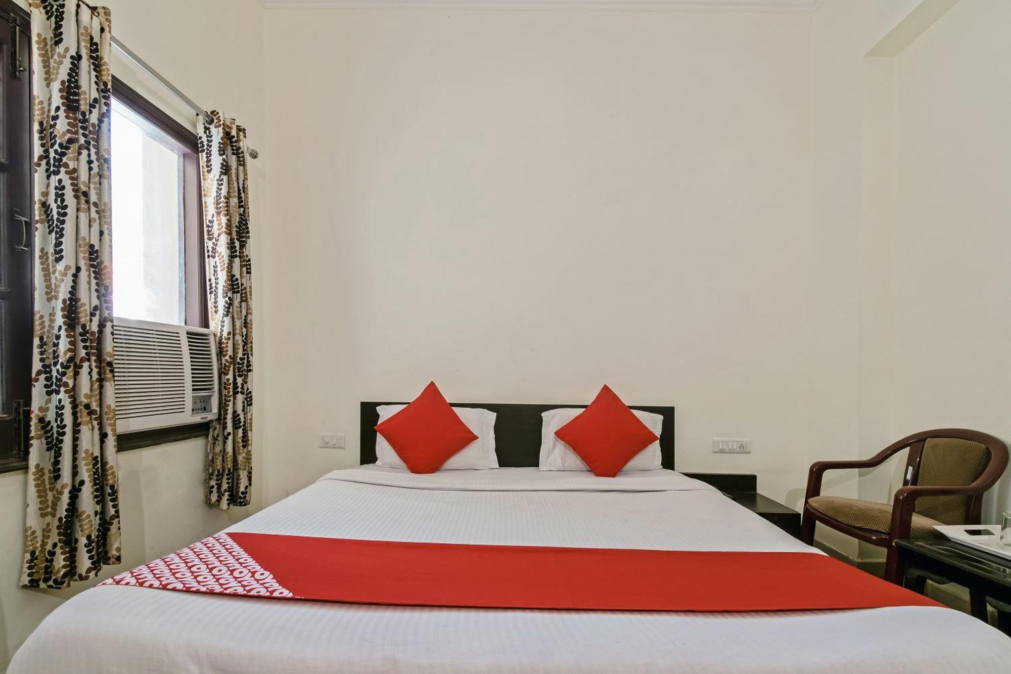 Oyo Hotel Triund Regency Катра Экстерьер фото