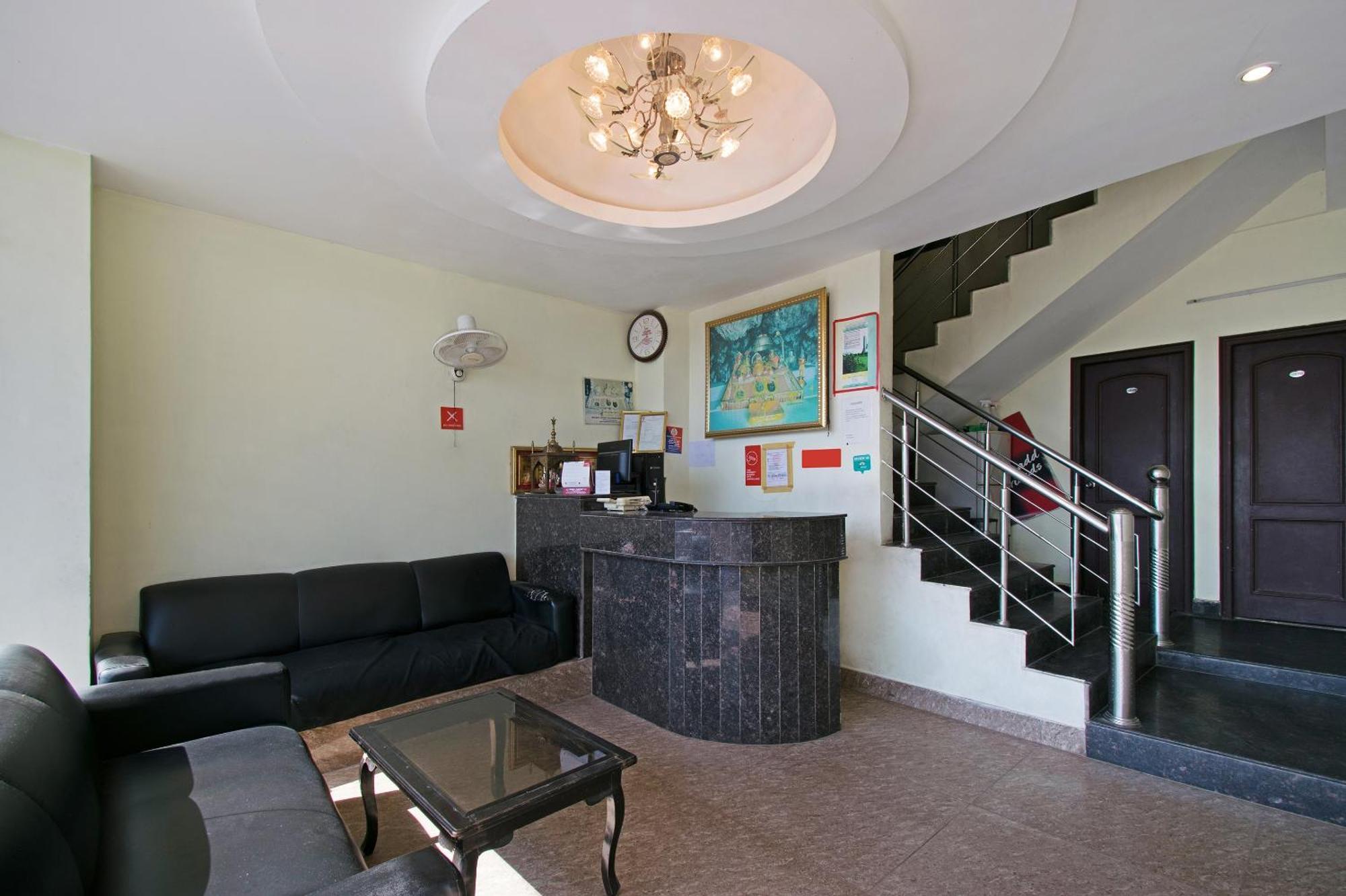 Oyo Hotel Triund Regency Катра Экстерьер фото