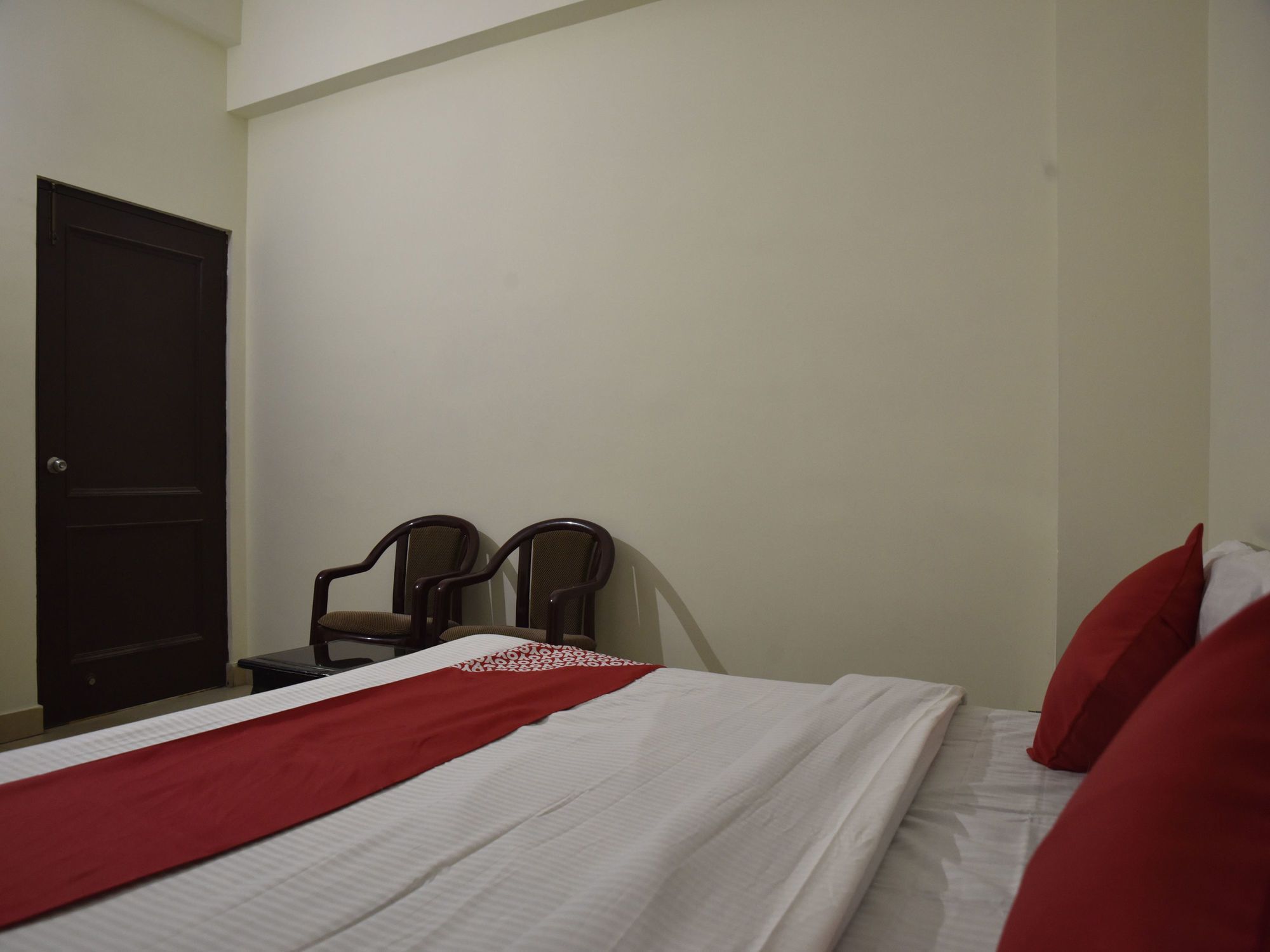 Oyo Hotel Triund Regency Катра Экстерьер фото